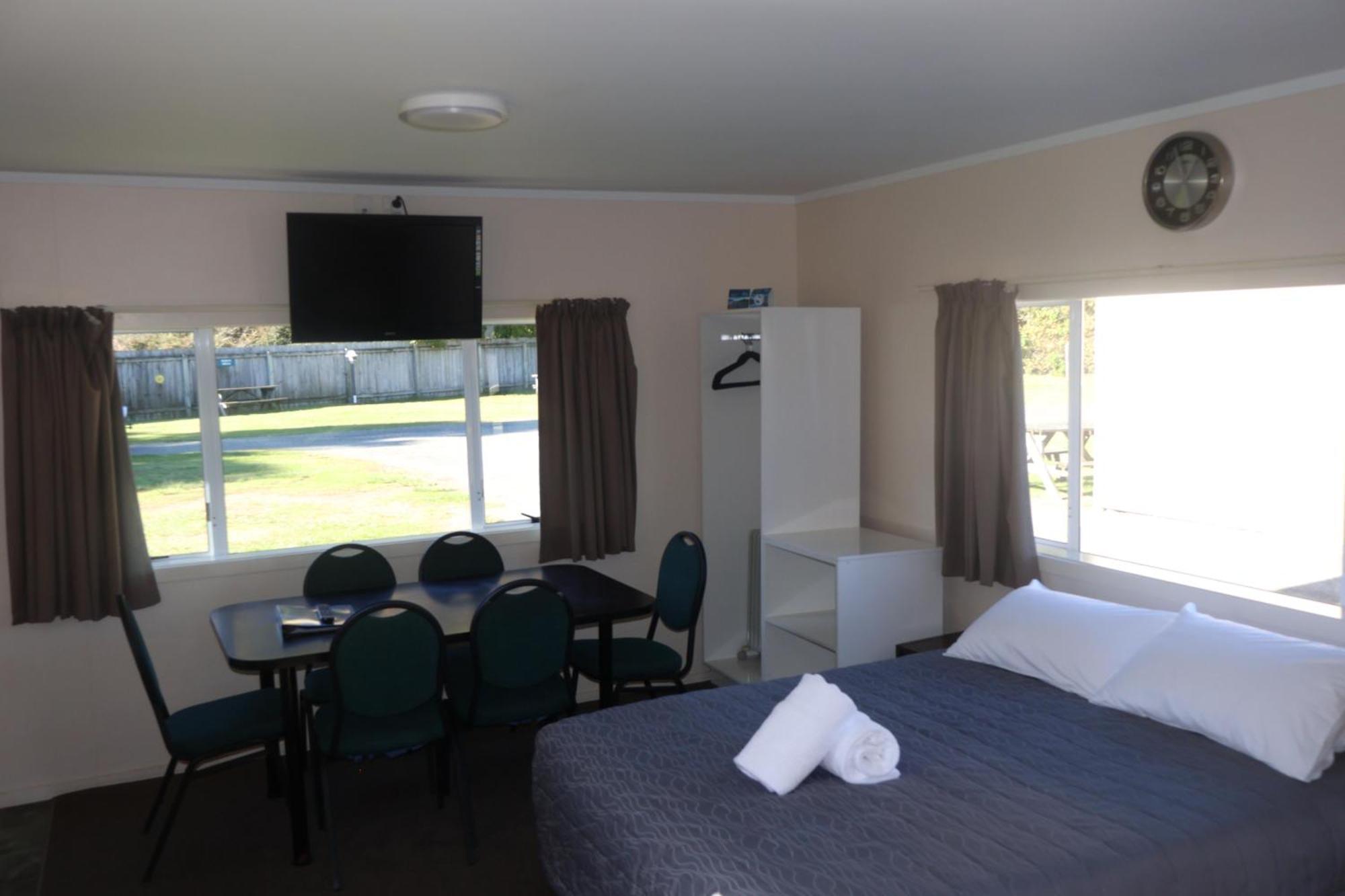 Pohara Beach Top 10 Holiday Park Екстериор снимка
